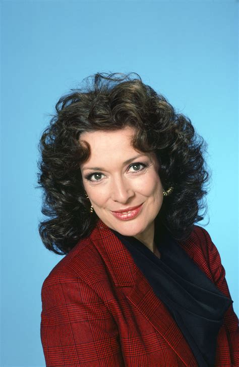 A talented actress in both stage and screen and television and also a singer of opera and dancer, Dixie Carter is best known for her portrayal as the soft spoken Southerner Julia Sugarbaker in Designing Women (1986). 